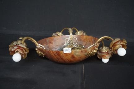 Antiker Kronleuchter aus Alabaster und vergoldeten