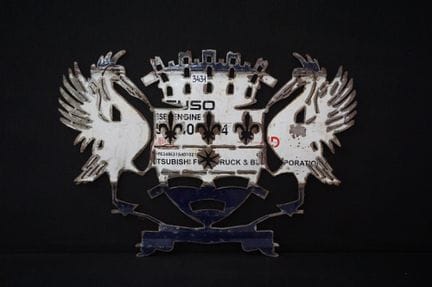 Vintage-Plakette aus recyceltem Metall – verziert 