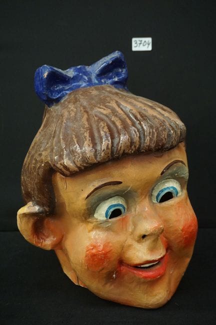 Vintage Karnevalskopf aus Pappmaché - "Mädchen mit
