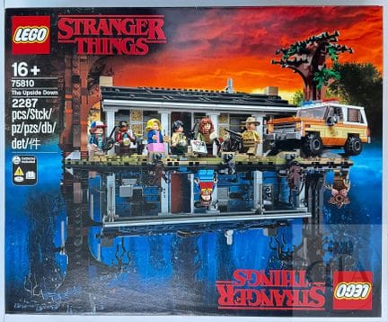 Lego ref 75810 / The Upside Down.  Set Stranger Th