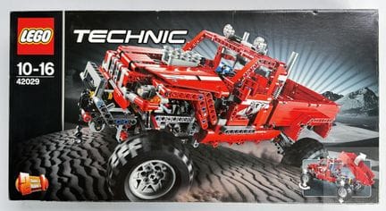 Lego Technic ref 42029 / Customized Pick-up truck.
