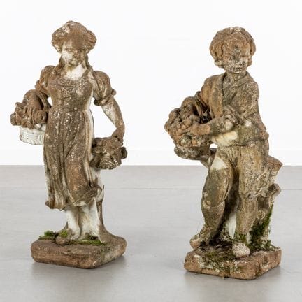 Coppia di statue da giardino: “Giovane uomo” e “Gi