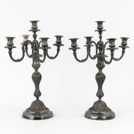 Christofle, un par de candelabros de mesa grandes 