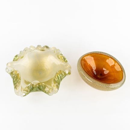 Murano, deux coupes en verre, avec des inclusions 