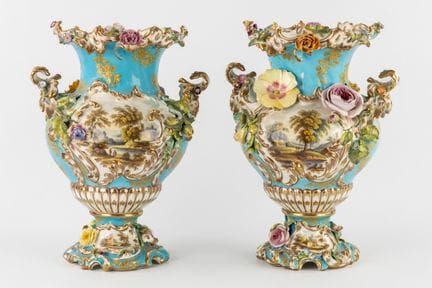 Paire de vases de Sèvres, porcelaine « Bleu Célest