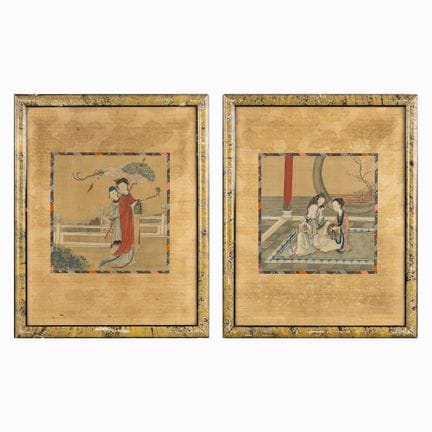 Paire de peintures chinoises sur soie, représentan