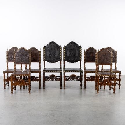 Set di otto (6+2) sedie spagnole o “sedie Rubens”,