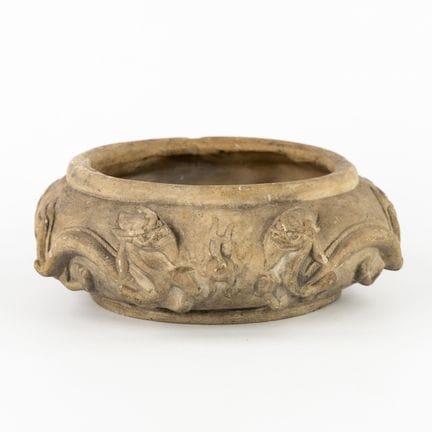 Brûleur d'encens, terre cuite patinée, décoré de d