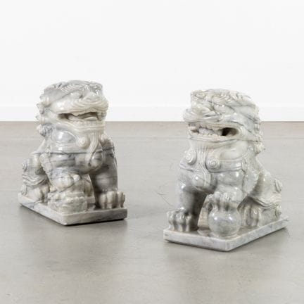 Une paire de lions de temple chinois, ou « Foo Dog