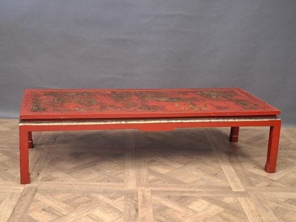 Pannello laccato rosso con decorazione paesaggisti