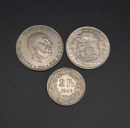 3 pièces de monnaie en argent: 1 x 2 francs suisse
