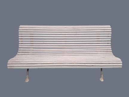 Banc de jardin en fonte et lattes de bois. Repeint