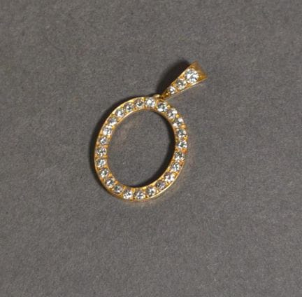 Pendentif ovale ajouré en or jaune 750 millièmes s