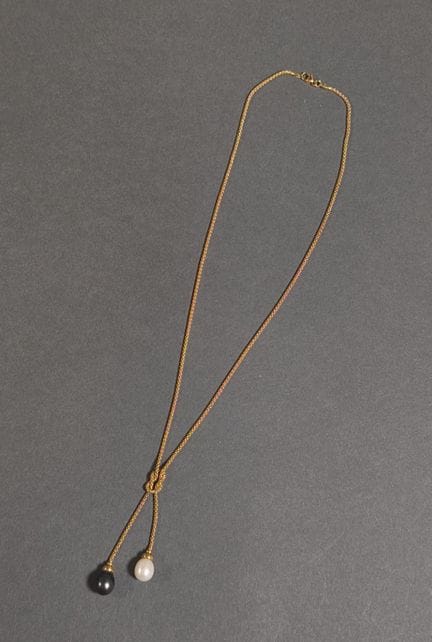 Collier négligé en or jaune 750 millièmes, le cent