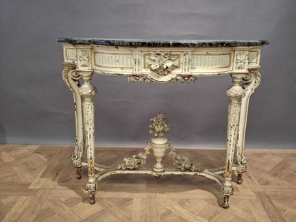 Console en bois laqué crème et doré à plateau de m