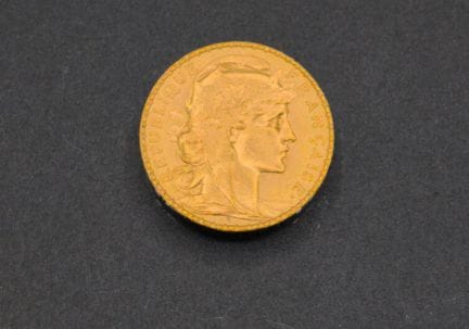 Pièce de 20 francs or type Coq, 1909. Poids: 6,4 g