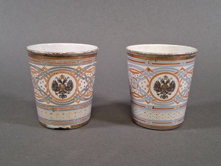 Coppia di bicchieri commemorativi dell’incoronazio
