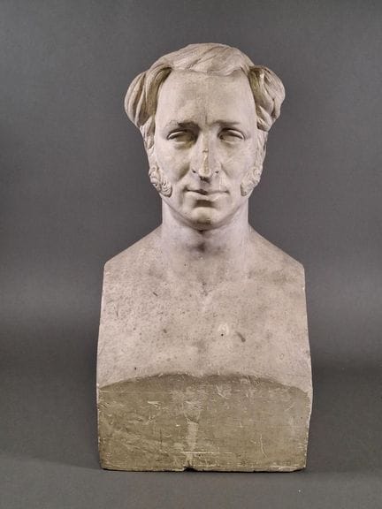 Scuola francese, 1830 circa
Busto maschile in gess
