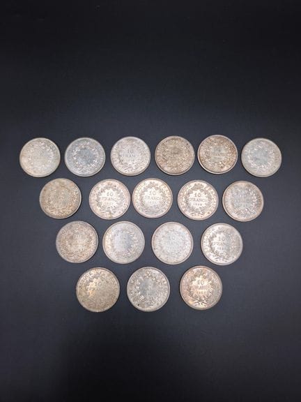 Lot de 18 pièces de 10 francs en argent type Hercu