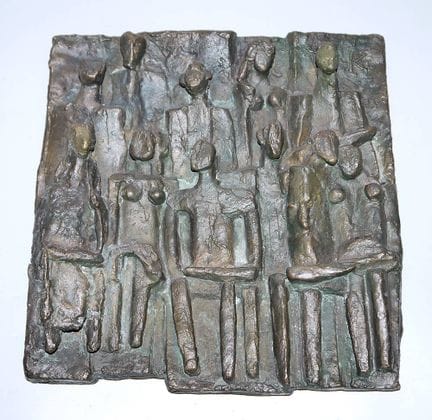Manfred Kieselbach, « Zuhörer », relief en bronze 