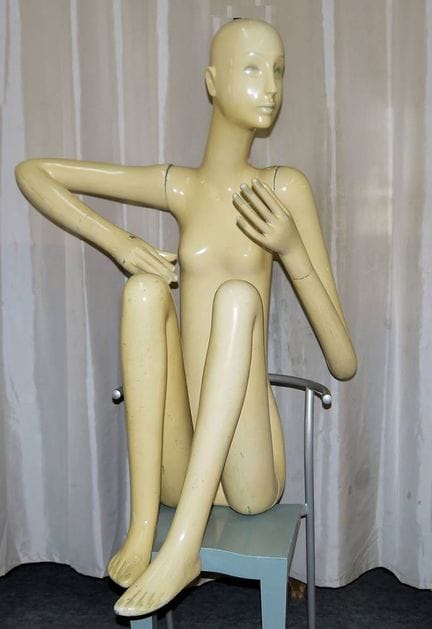 Lorenzo Piemonti, « Mannequin », mannequin de vitr