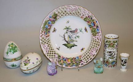 Siete piezas de porcelana decorativa de Herend, Hu