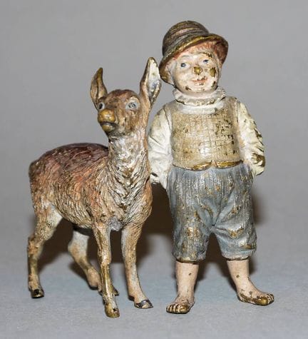 Garçon et chevreuil, bronze viennois, vers 1900
Un