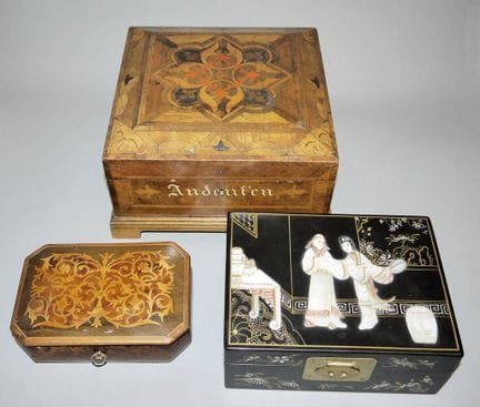 Tres elegantes joyeros de Europa y Asia, de alrede