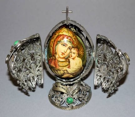 Orthodox Easter egg in silver mount, Russia, 20th 