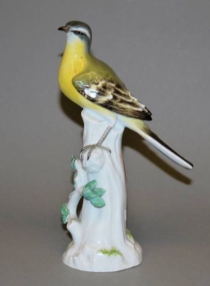 Escultura de porcelana de una lavandera, Meissen, 