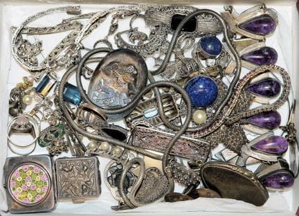 collection Silver jewellery from 1900 onwards
830-