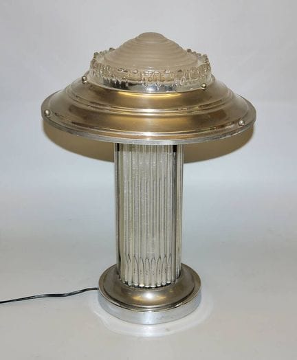 Art Deco table lamp, France, 1930s/1940s
Attractiv