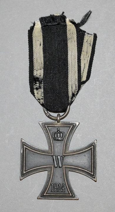 EK2 1914 en argent 800
Croix de fer de 2e classe a