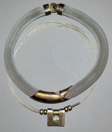 Two designer necklaces, silver/gold
Necklace, 925 