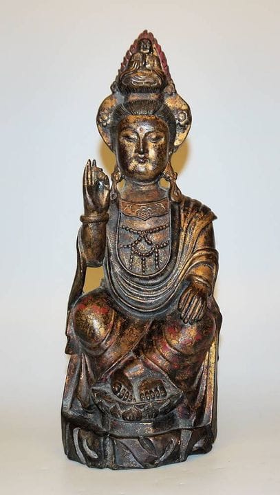 Sculpture en bois représentant Guanyin, fin de la 
