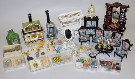 Une superbe collection de mobilier de maison de po