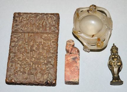 Quatre petites antiquités chinoises du XIXe siècle