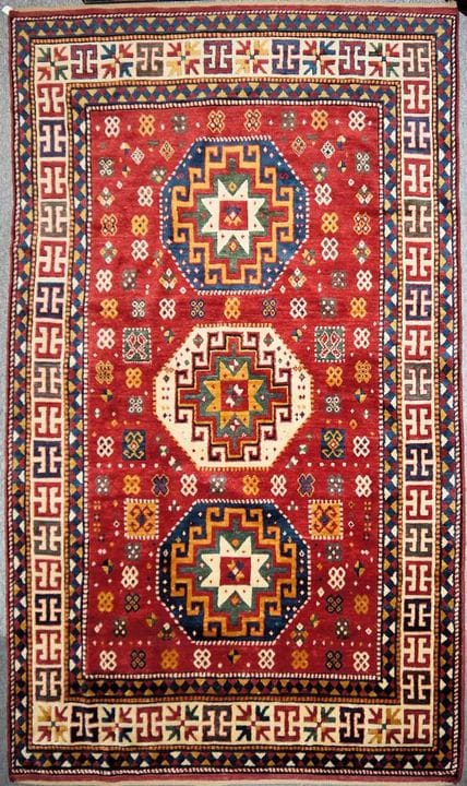 Modern replica of an Oriental carpet, knotted in t