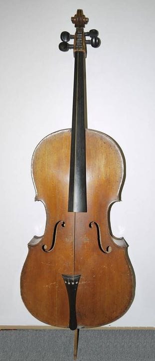 Violoncelle de Richard Hunger, Halle-sur-Saale, ve