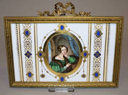 "Portrait of an Unknown Woman", fine porcelain min