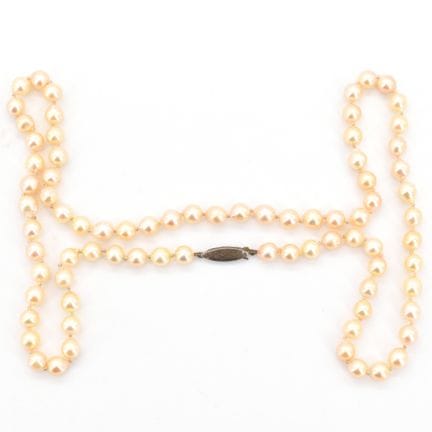 Collar de perlas con cierre de plata (71 cm) 
NL:

