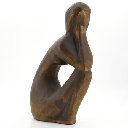 Statue en bronze attribuée à STREBELLE: femme assi