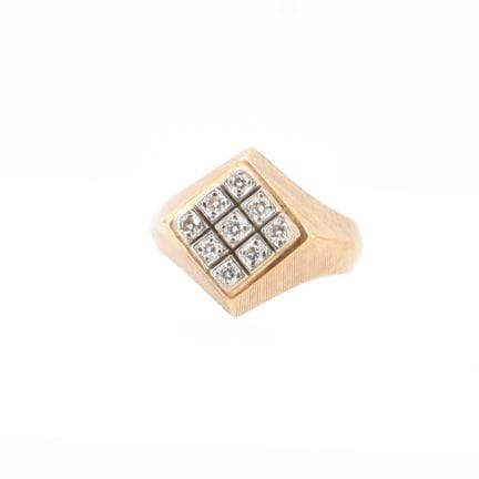 Bague en or jaune et blanc 14 ct sertie de 9 brill