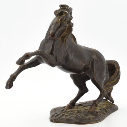 Statue en bronze signée A.MOREAU: cheval cabré (pa