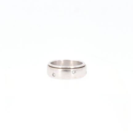 Alliance en or blanc 18 ct sertie de 6 brillants  