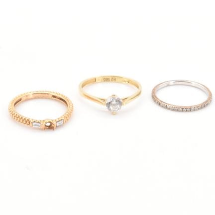Bague en or jaune 14 ct (pierre fausse) - 1.2 g br