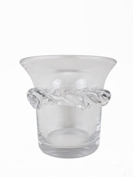 DAUM France
Vase modèle Sorcy en cristal moulé à d