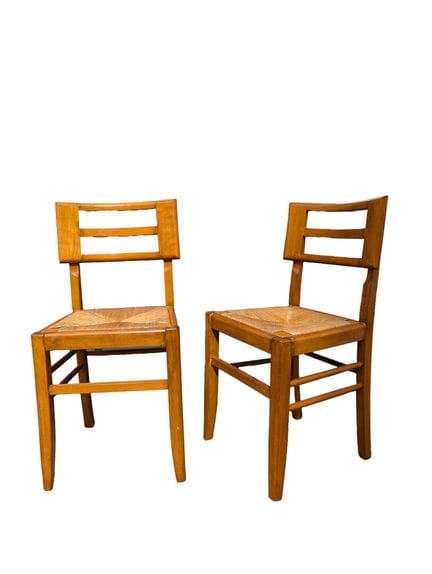 Pierre CRUEGE
Paire de chaises à dossier ajouré, a