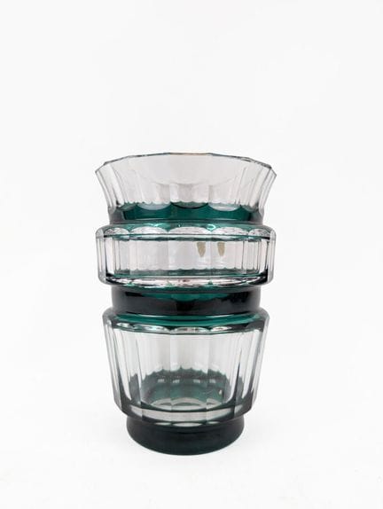 VAL SAINT LAMBERT
Vase en cristal taillé overlay v