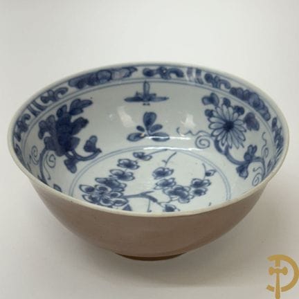 Copa de porcelana china con decoración floral | Al